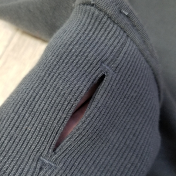 Activewear sweatshirt with pockets - Picture 3 of 8